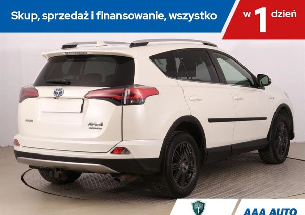 Toyota RAV4 cena 103000 przebieg: 119586, rok produkcji 2017 z Wojcieszów małe 407